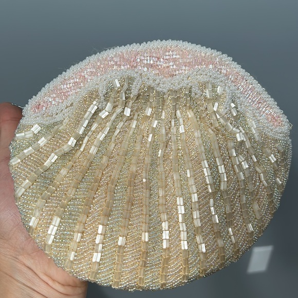 Vintage no brand beaded ivory pink zipper closure small/ mini bag 7.5 x 6” - Picture 9 of 14